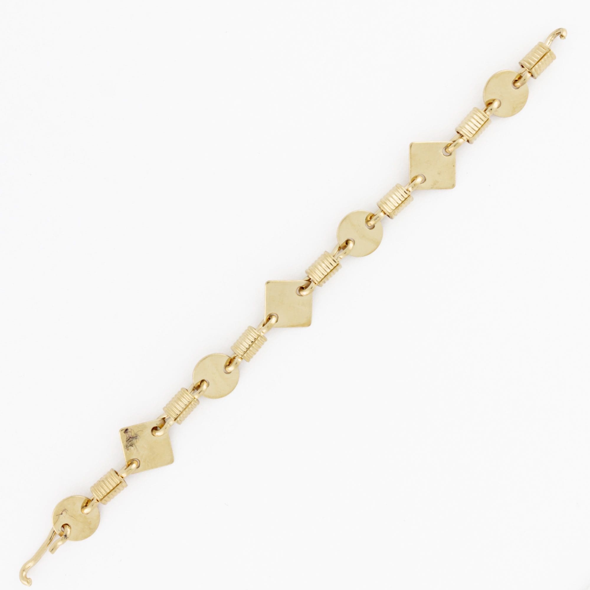 Adrienne chain