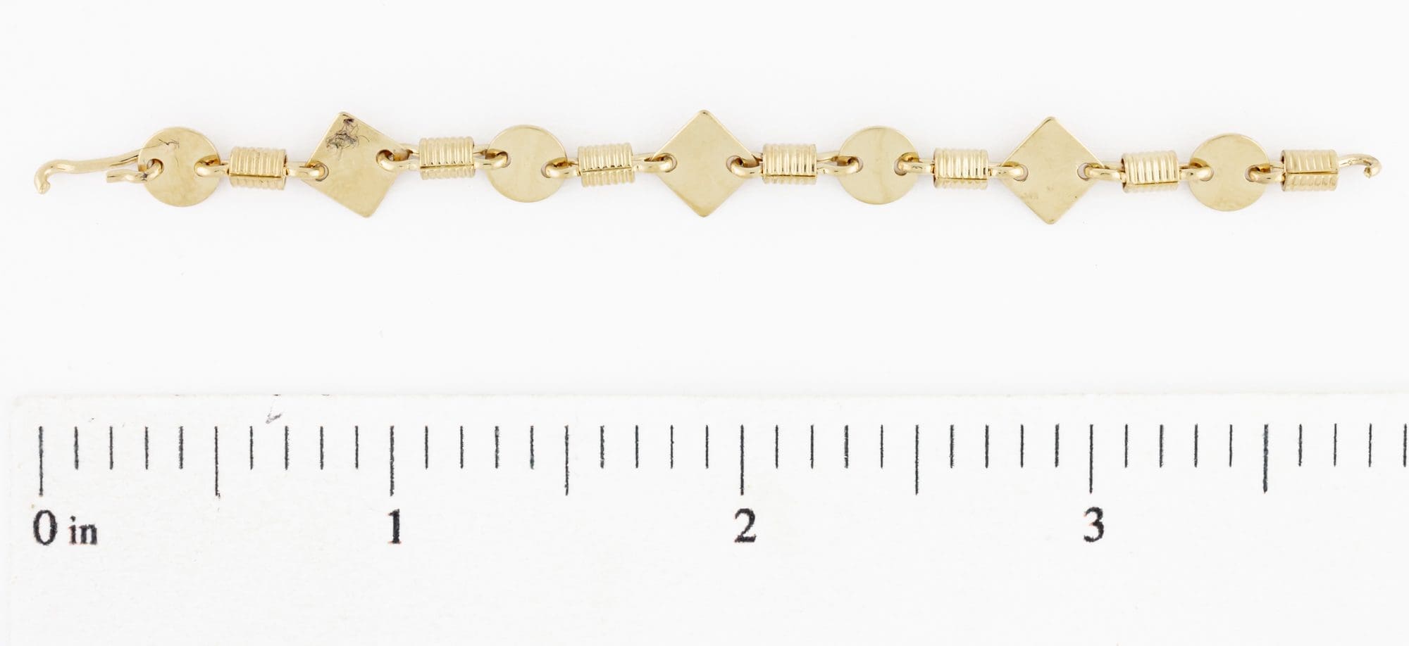 Adrienne chain
