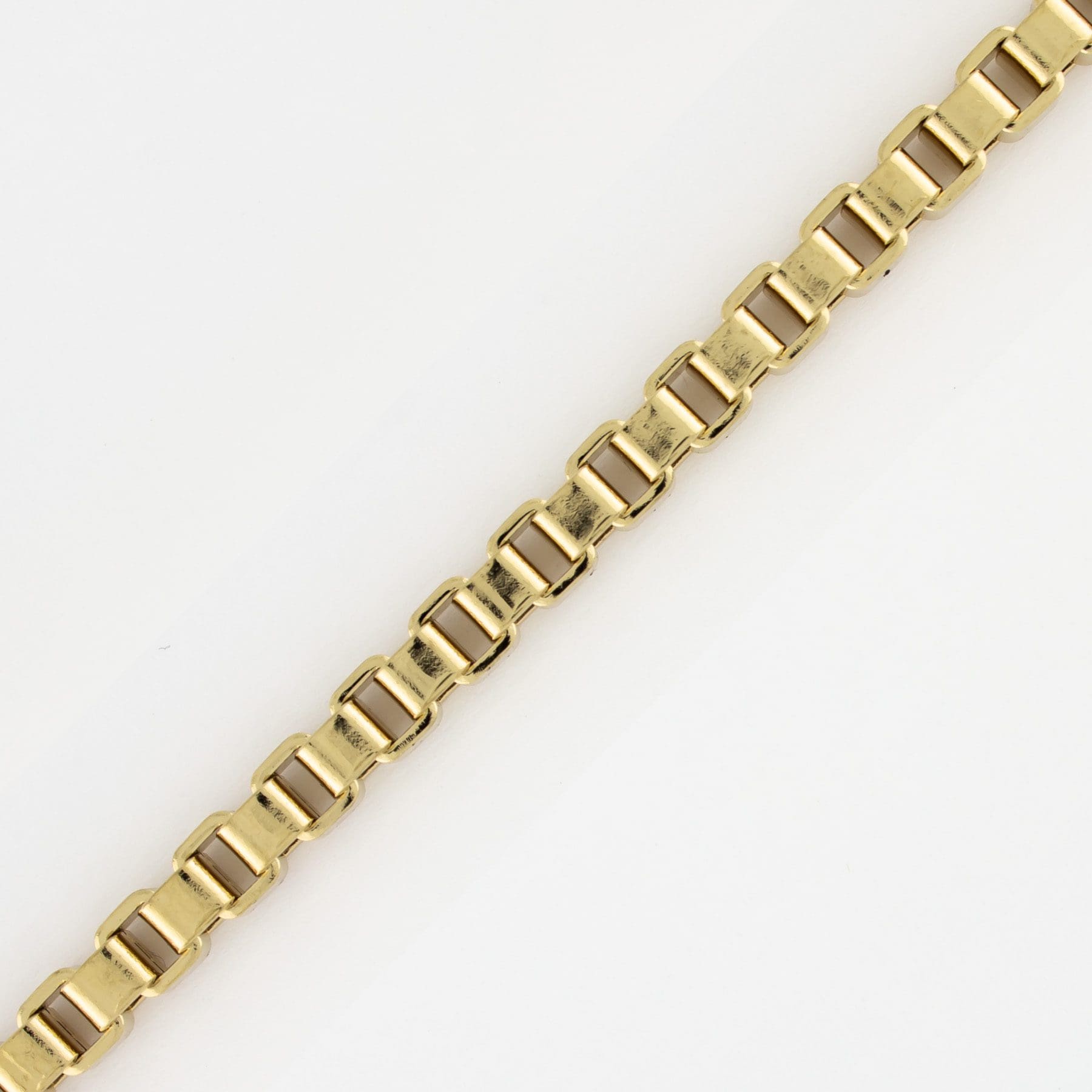 Box-16 Chain