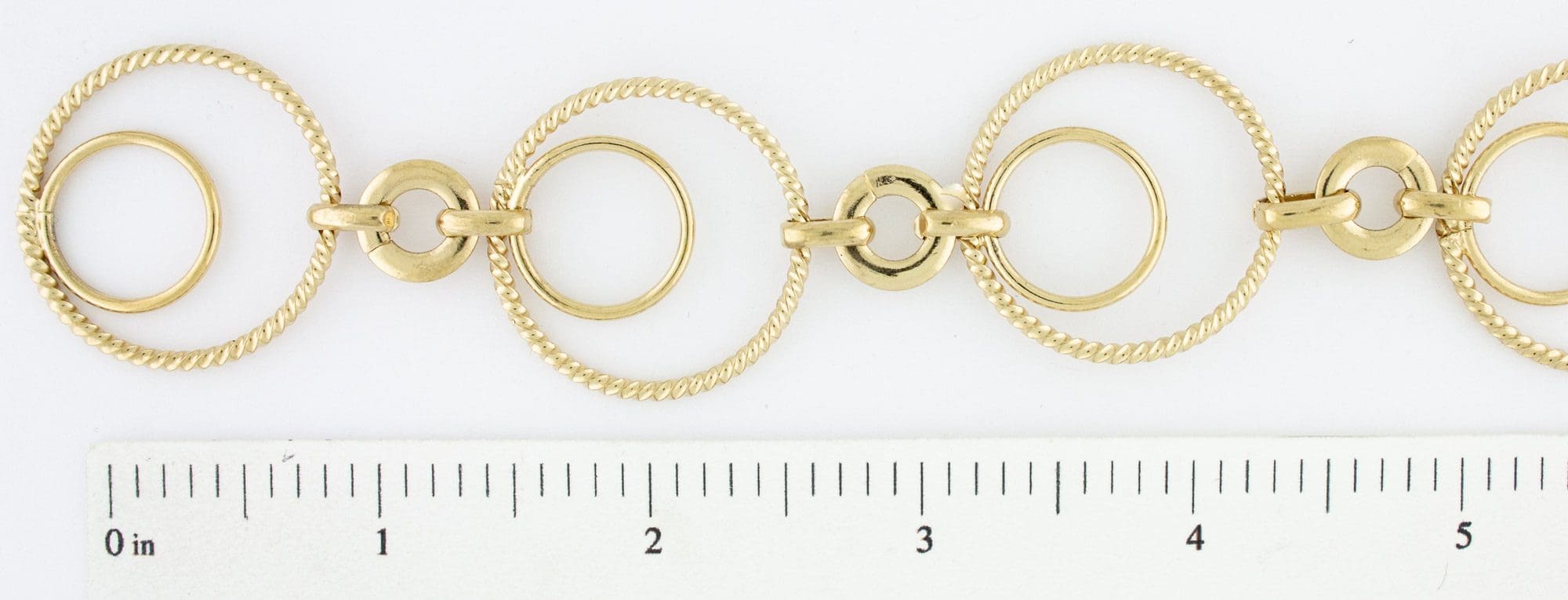Lila Chain